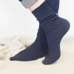 LIVING CRAFTS Lebendes Handwerk | Socken Marine Shop