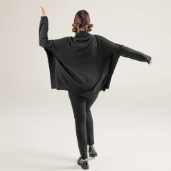 LIVING CRAFTS Paisley - Poncho Schwarz Shop