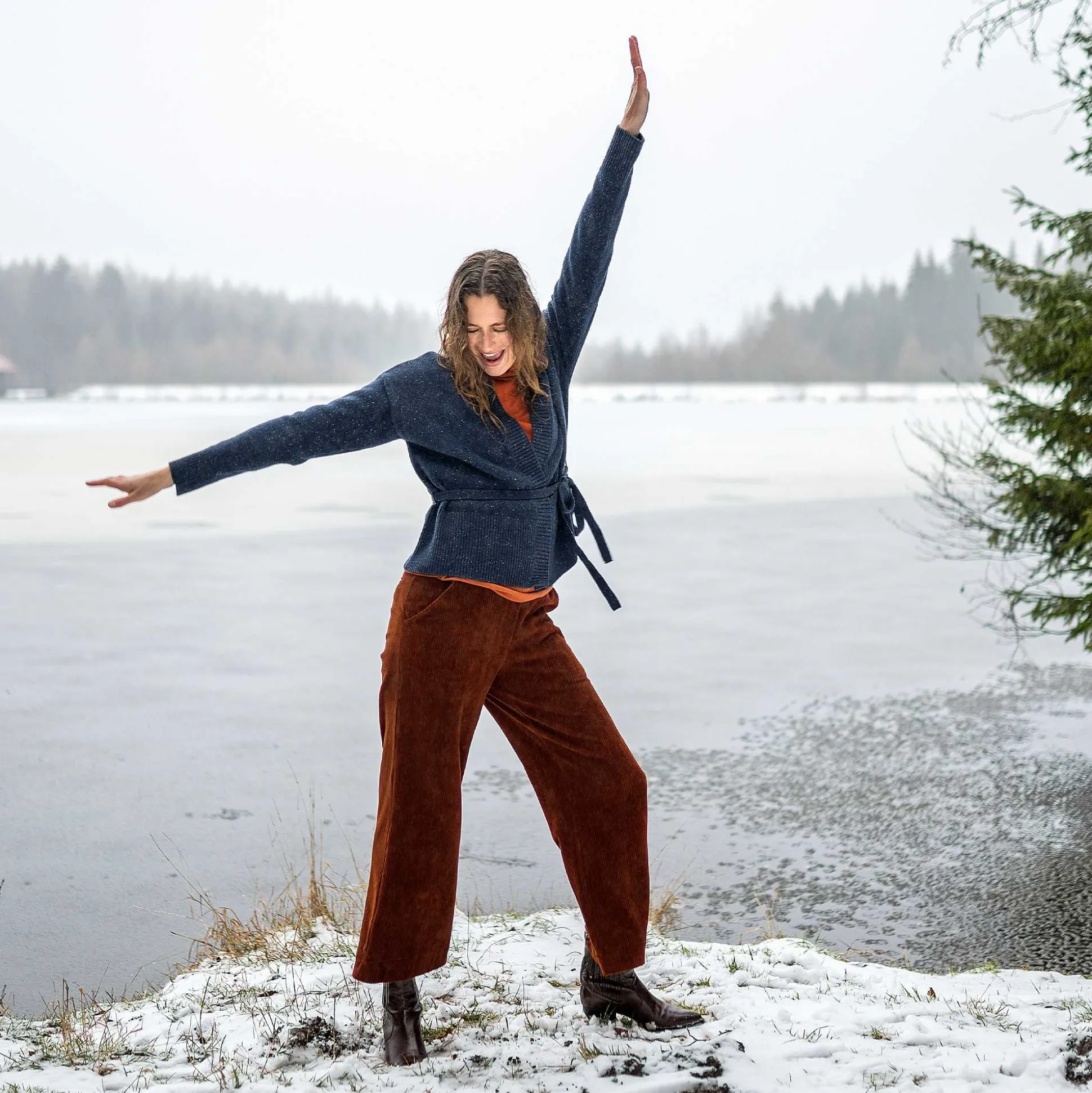 LIVING CRAFTS Parselina - Hose Kirschmahagoni Best