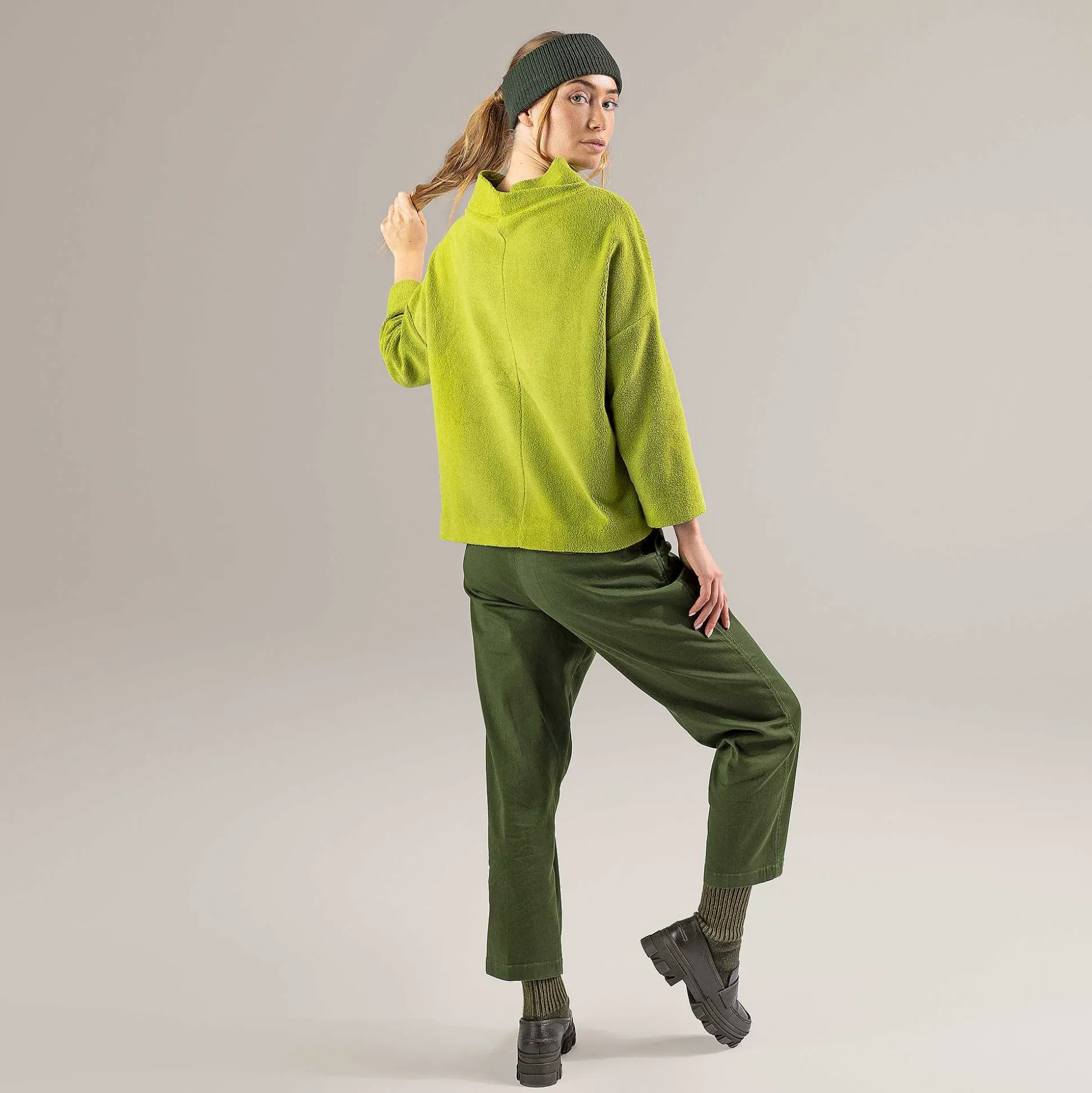 LIVING CRAFTS Penelopis - Fleecepullover Grun Werden Hot